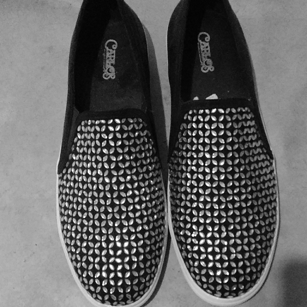 NWOT Carlos Santana Rhinestone Slip Ons